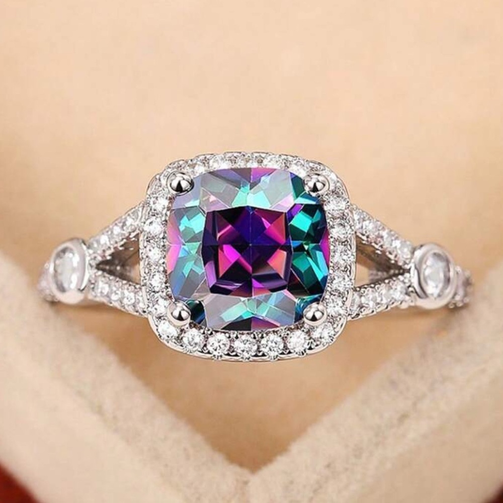 🌹 Colorful Square Cut Stone Fashion Ring